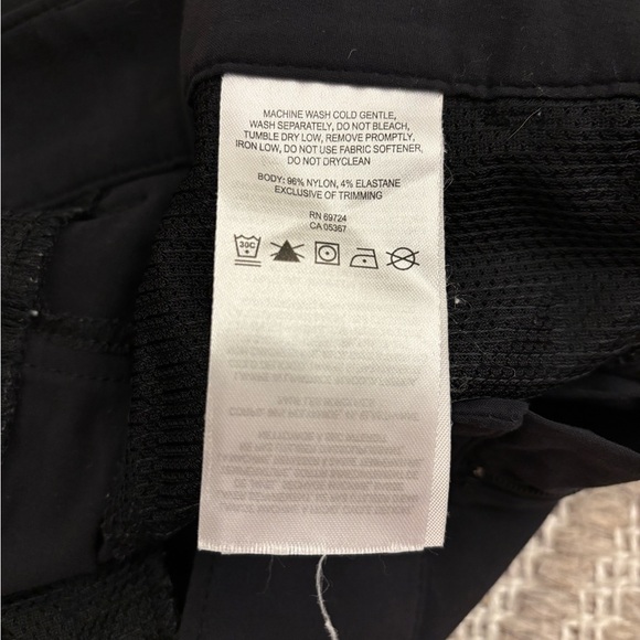 Women's Columbia Black and Green Shorts Bundle - Picture 8 of 8